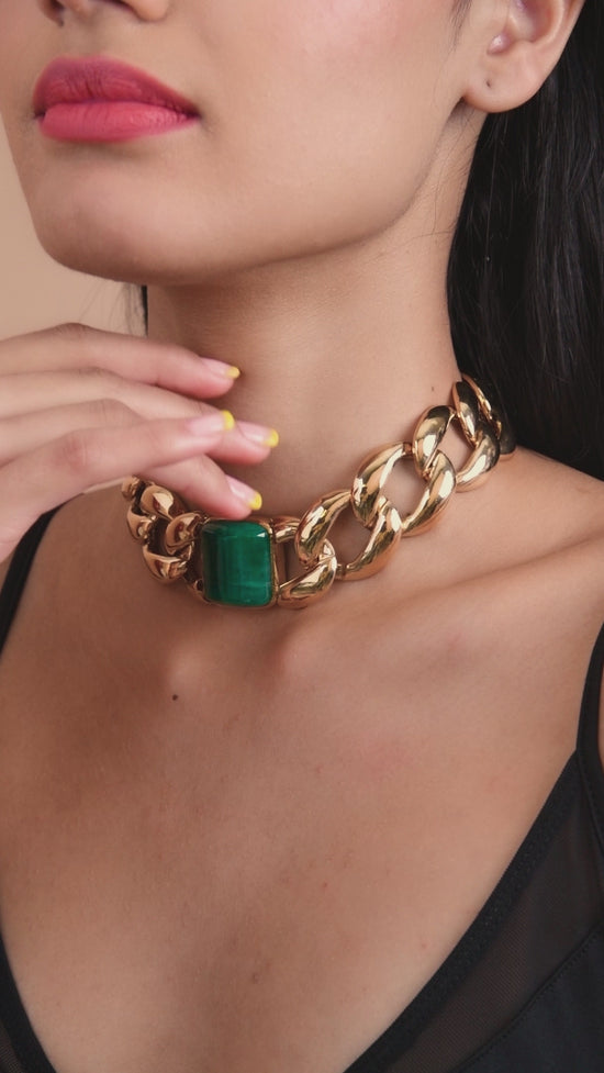 Load and play video in Gallery viewer, Zambian Emerald Choker
