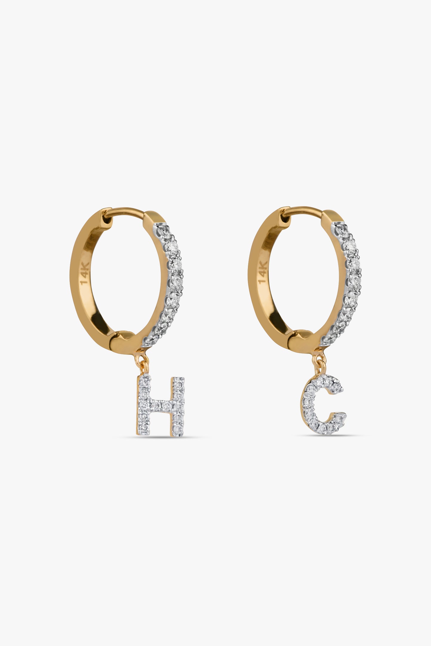 10K Diamond Initial Stud Earrings - ORLY Jewellers Boucles d'oreilles  initiales en diamant 10K