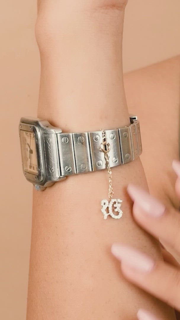 Buy Auspicious Ik Onkar Charm Silver Bracelet for Girls - Aumkaaara  Bracelets
