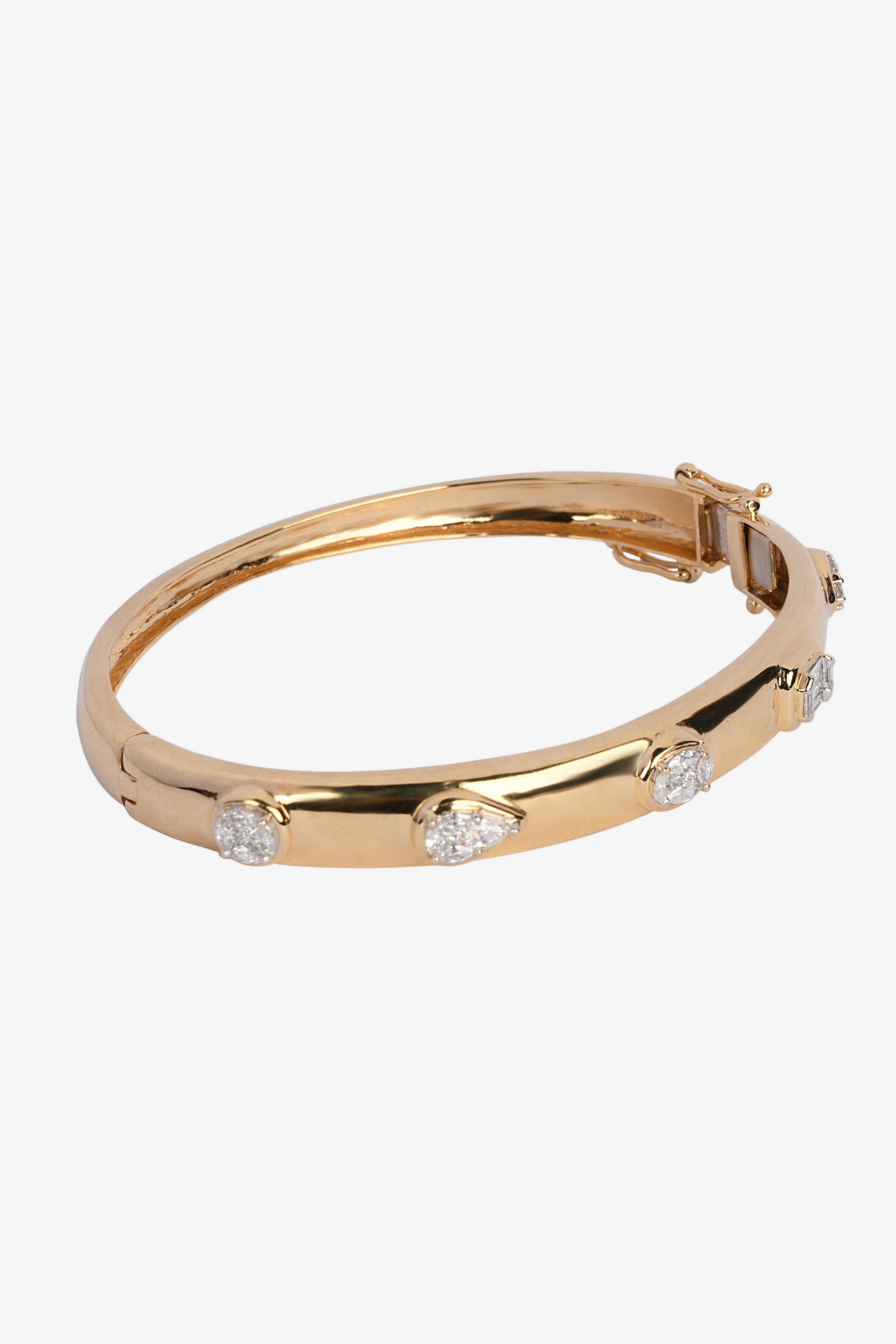 Load image into Gallery viewer, Luck Golden Diamond Bracelet
