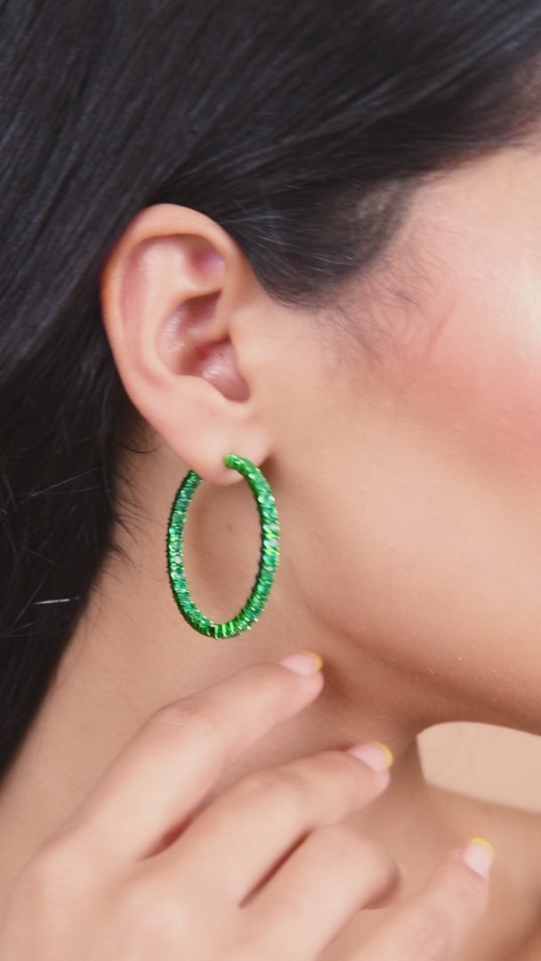 Load and play video in Gallery viewer, Zambian Emerald Single Line Hoops
